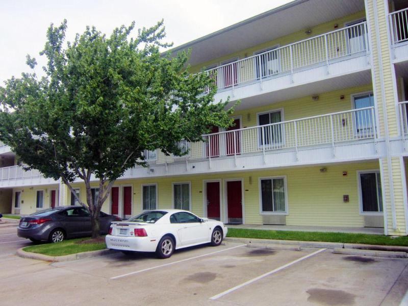 Crossland Economy Studios - Houston Exteriör bild